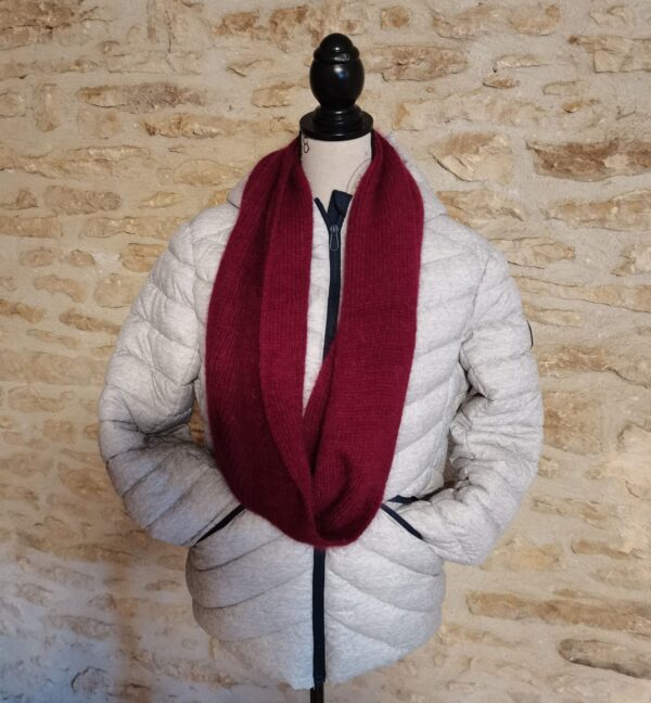 Snood 80% Angora Prune