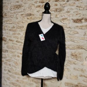 Pull Cache coeur 100% Angora Noir